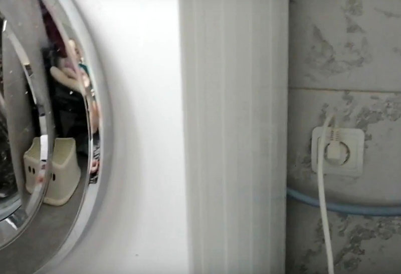   Hotpoint-Ariston  